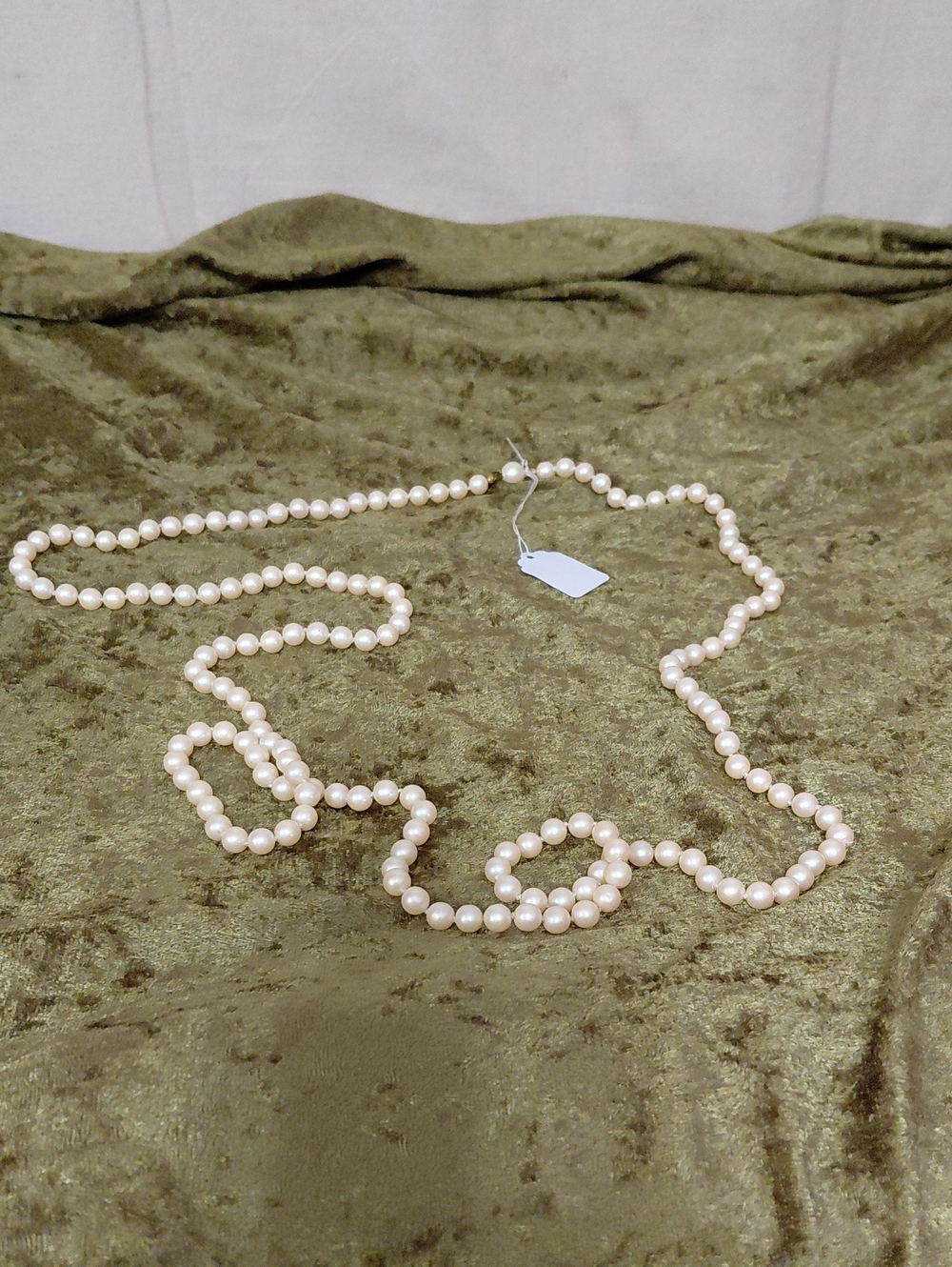 Vintage Faux Pearl Long Necklace in Ivory